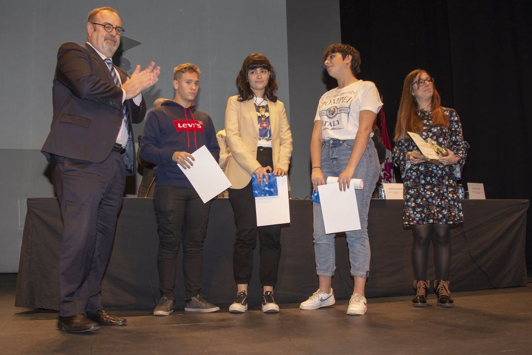 Momento en el que los palentinos recogen el premio
