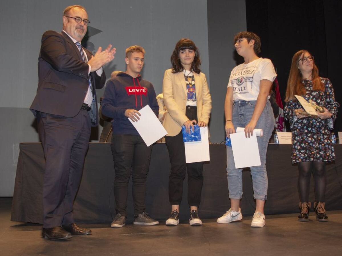 El IES Trinidad Arroyo de Palencia, segundo clasificado en el concurso Valores Democráticos