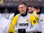 Schlotterbeck durante un entrenamiento en el Borussia Dortmund