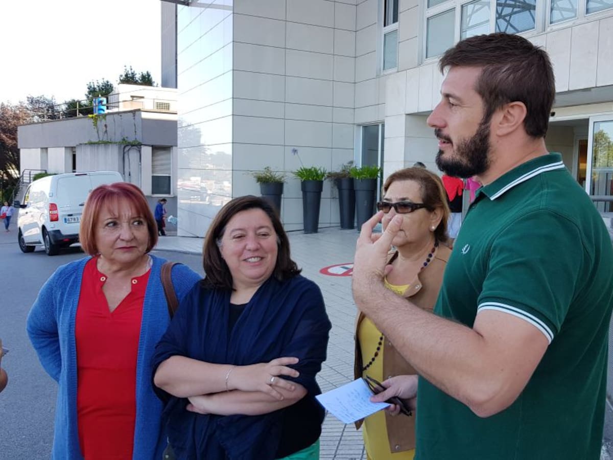 Salud descarta la fusión de centros y contratará a cuatro médicos