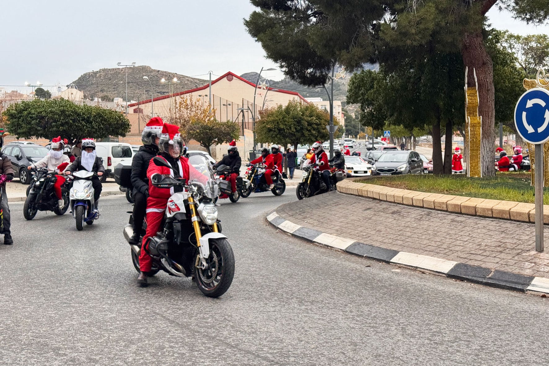 Numerosos moteros han participado en el evento