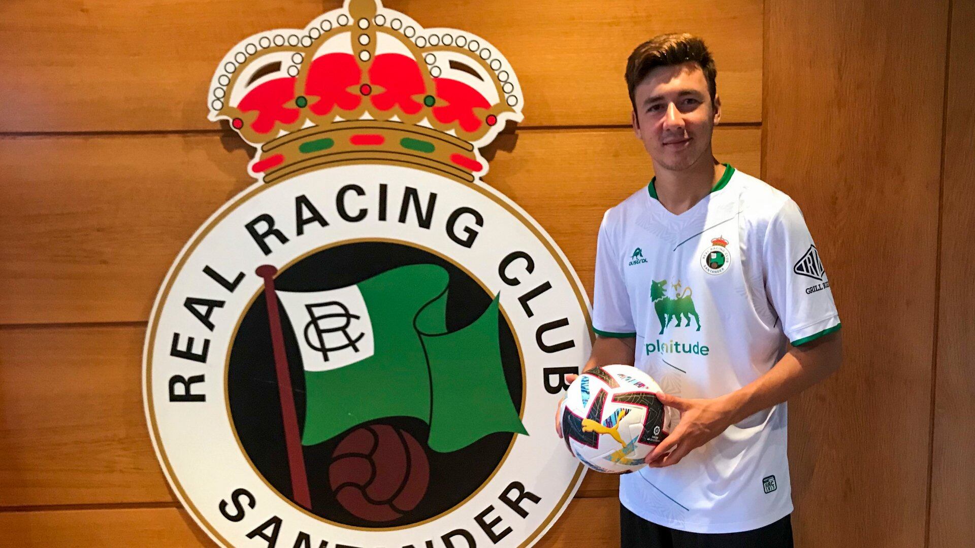 El año pasado jugó 25 partidos con el Racing.