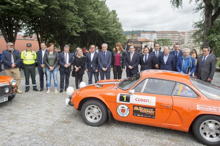 A presentación da 51 edición do Rallye de Ourense, foi ao carón da Ponte Vella. Os días 7, 8 e 9 de xuño, Ourense será referente e escaparate de este deporte.