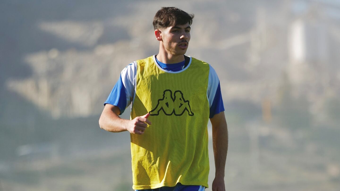 Nico Espinosa, capitán del Hércules, en un entrenamiento en Fontcalent. Foto: Hércules CF