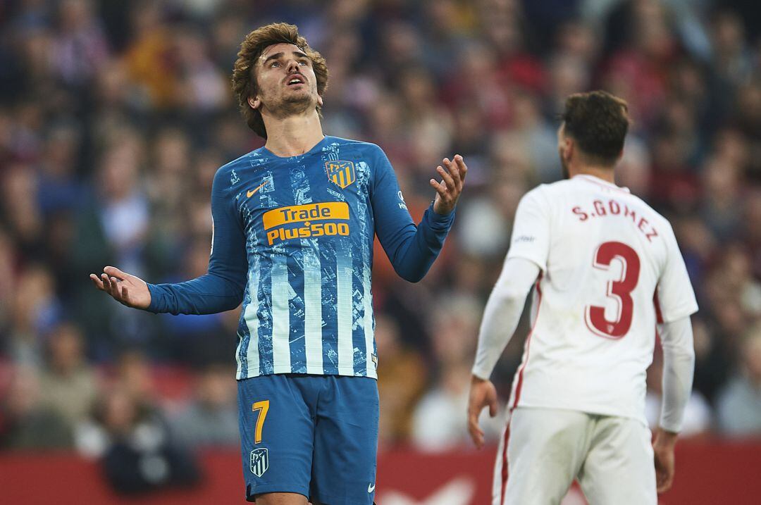 AntoineGriezmann durante el encuentro entre el Sevilla y el Atlético de Madrid.