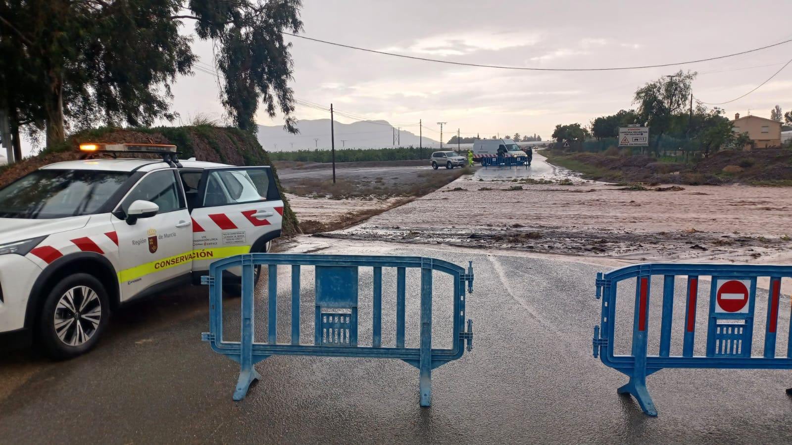 Corte de una carretera en Águilas