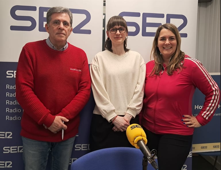Ana Puyuelo y María Bernad en los estudios de Ser Aragón Oriental