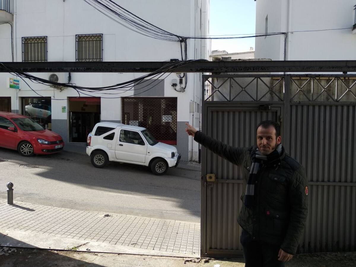 La hermandad de la Salud de Cazorla denuncia que Telefónica Movistar les ignora