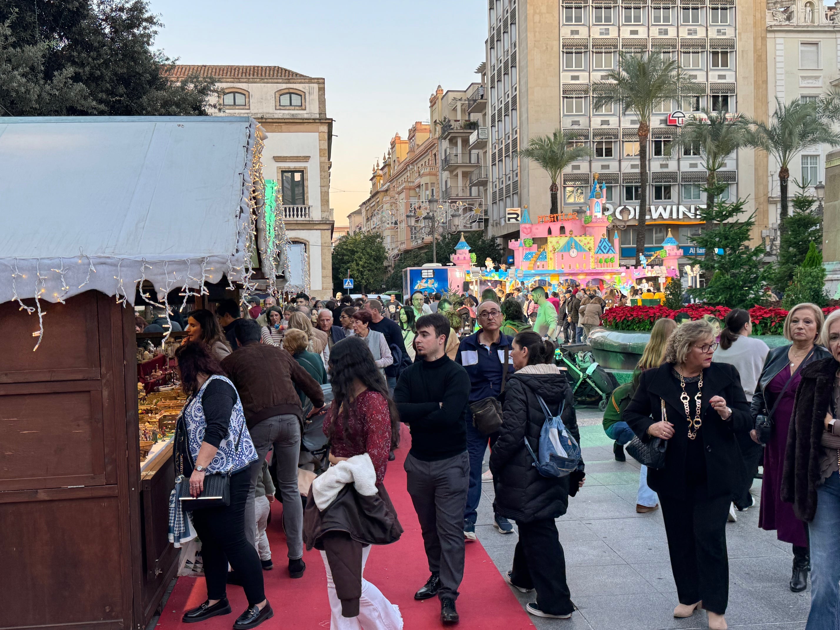 Turistas en la plaza de las Tendillas de Córdoba