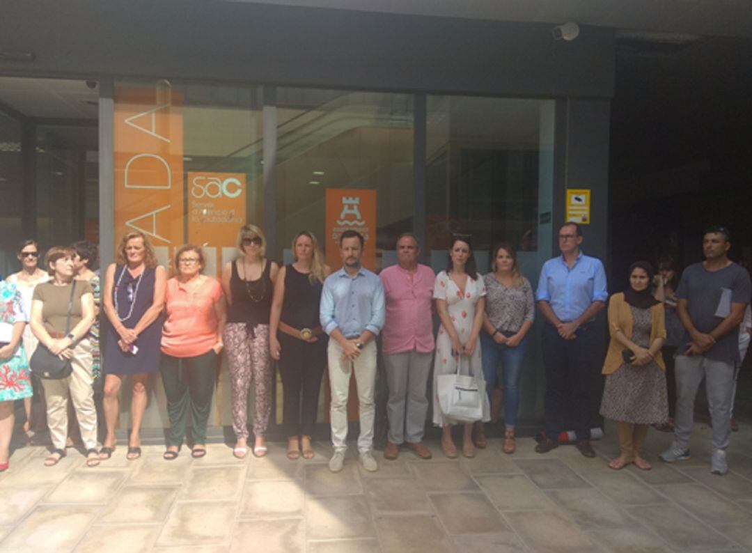 Imagen de la concentración en el Ayuntamiento de Ibiza