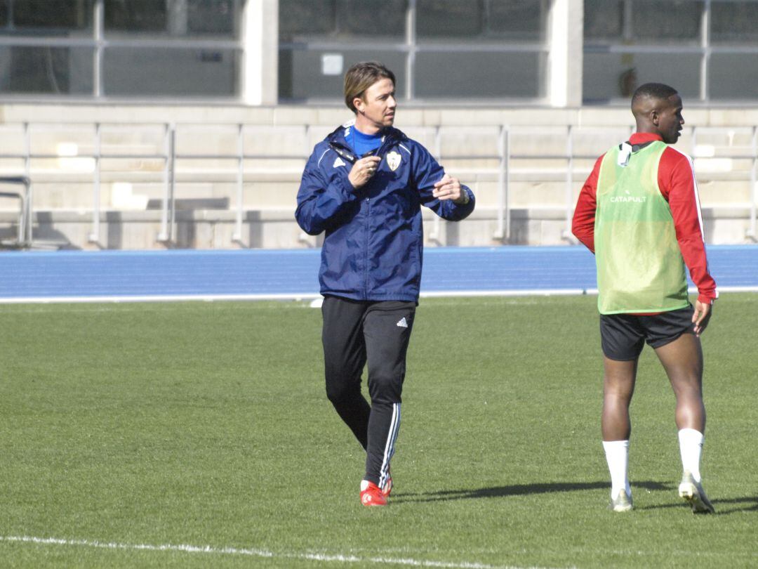 Guti y Jonathan en el entrenamiento rojiblanco.