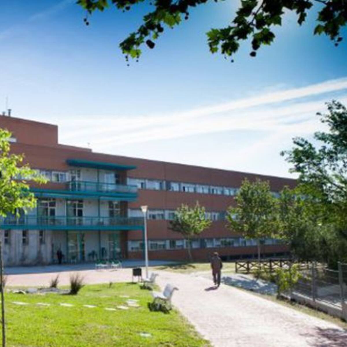 Detenido un celador por violar a dos mujeres de 100 y 90 años de la residencia Moscatelares de San Sebastián de los Reyes