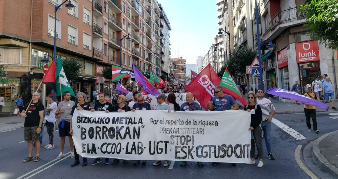 Los trabajadores del metal marchan por Portugalete. 