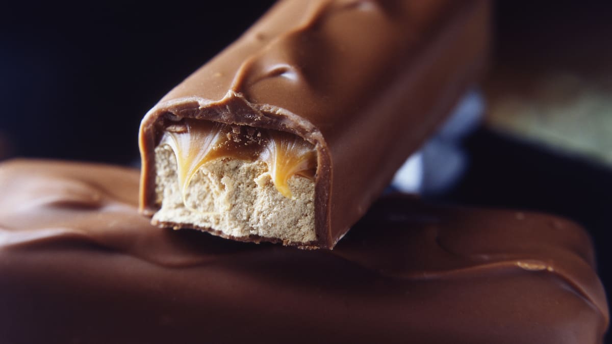 El microondas se inventó por mera casualidad: una chocolatina lo cambió todo