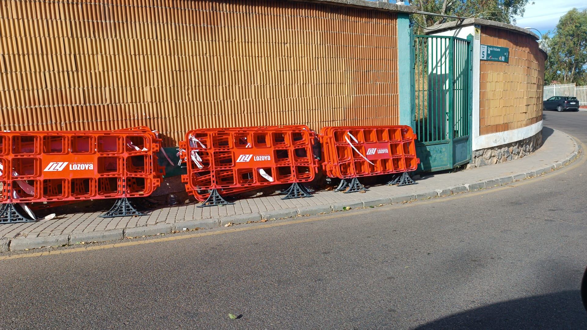 Material preparado para la mejora del firme de la explanada de tierra que existe entre el Salto del Caballo y el parque del Crucero de Toledo