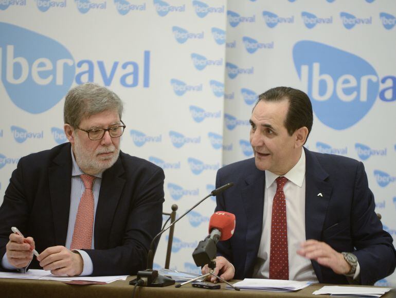 Santiago Aparicio, presidente de CECALE y José Rolando Álvarez, presidente de Iberaval
