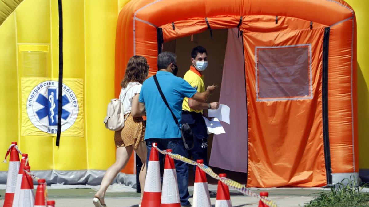 Cataluña sufre un fuerte aumento de casos con 1.431 positivos y 13 muertos