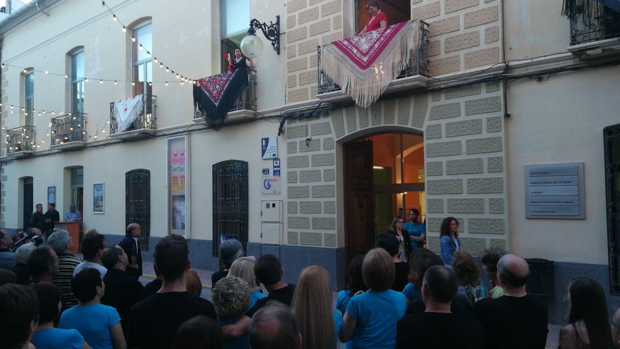 Acto público en las fiestas. Archivo