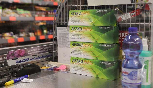 Test rápidos de coronavirus, en los estantes del ALDI.