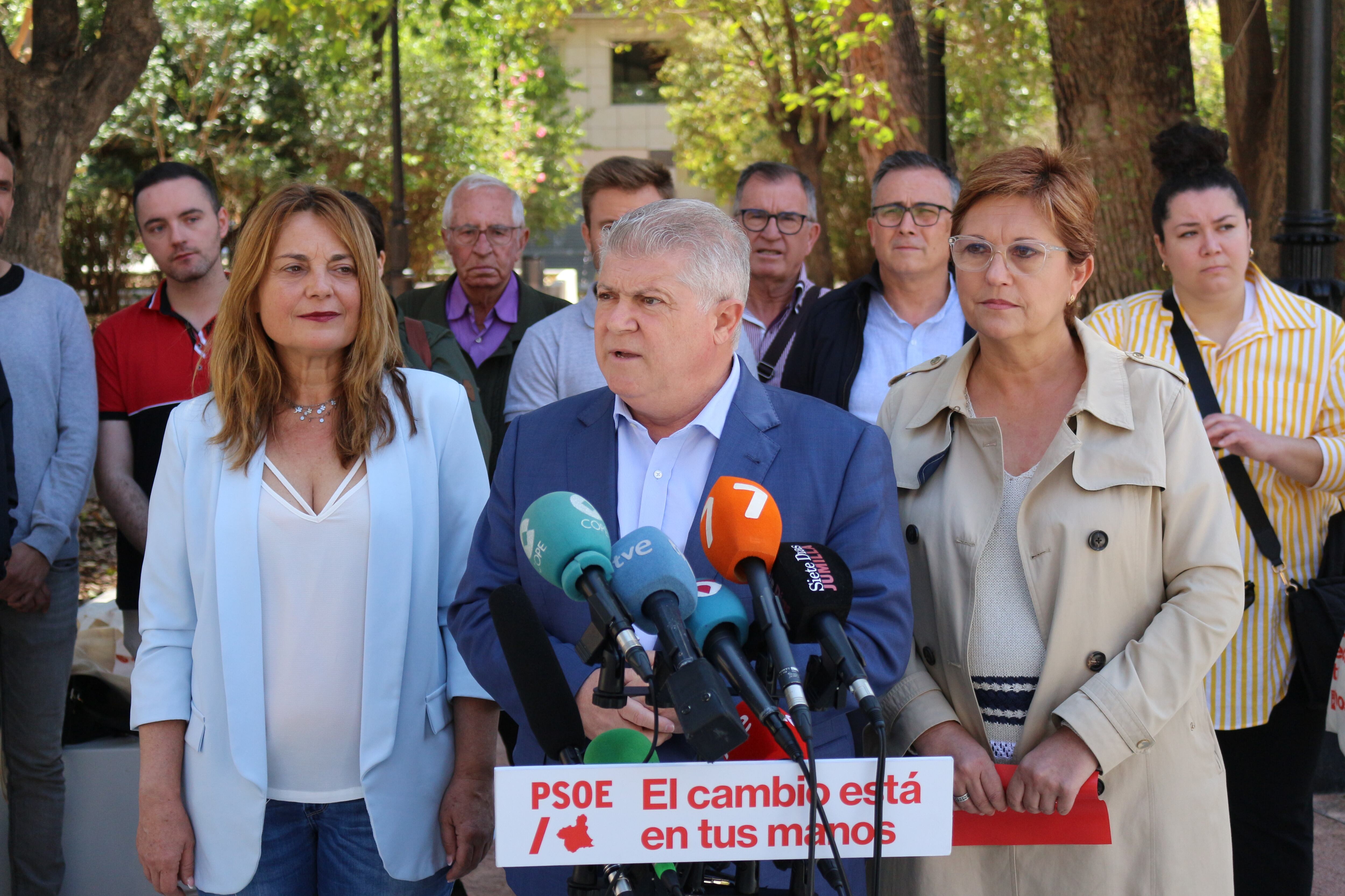 José Vélez en un acto de campaña en Jumilla