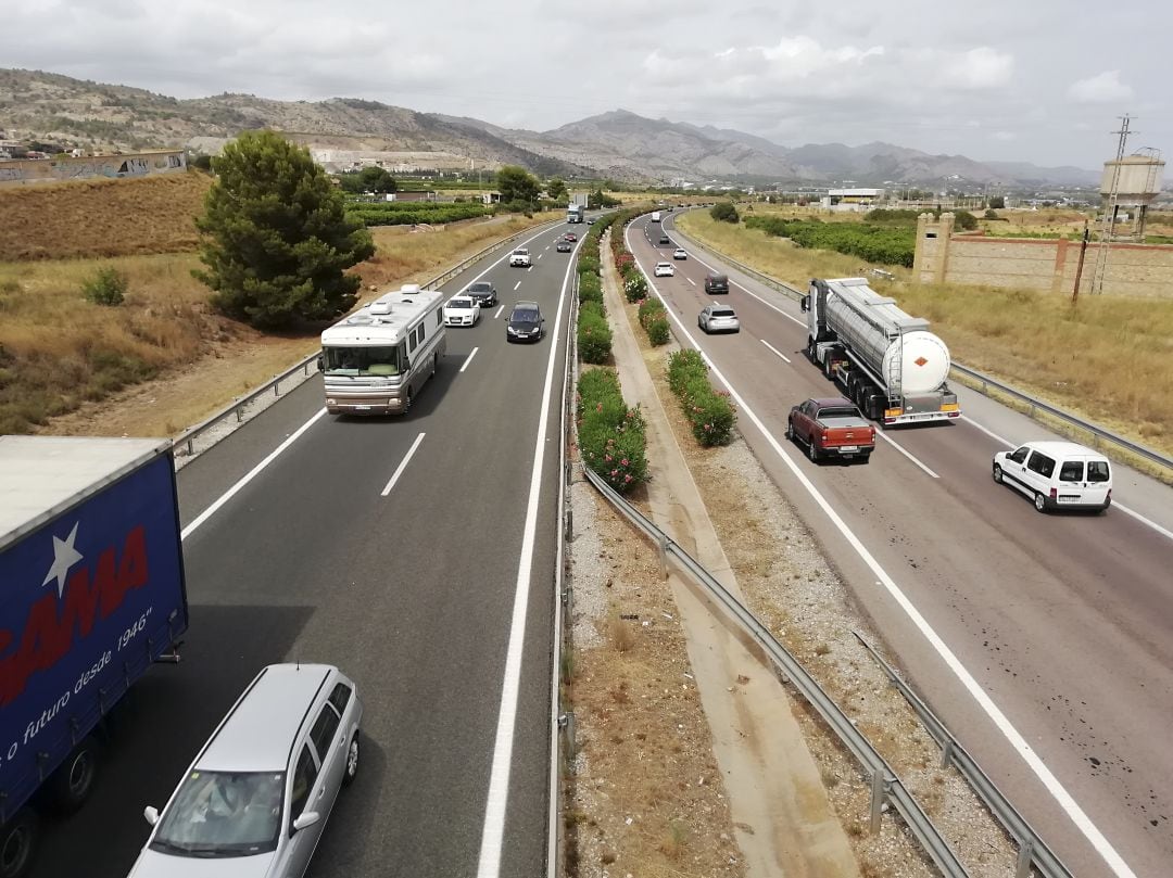 Autopista AP7 a su paso por el término municipal de Castelló