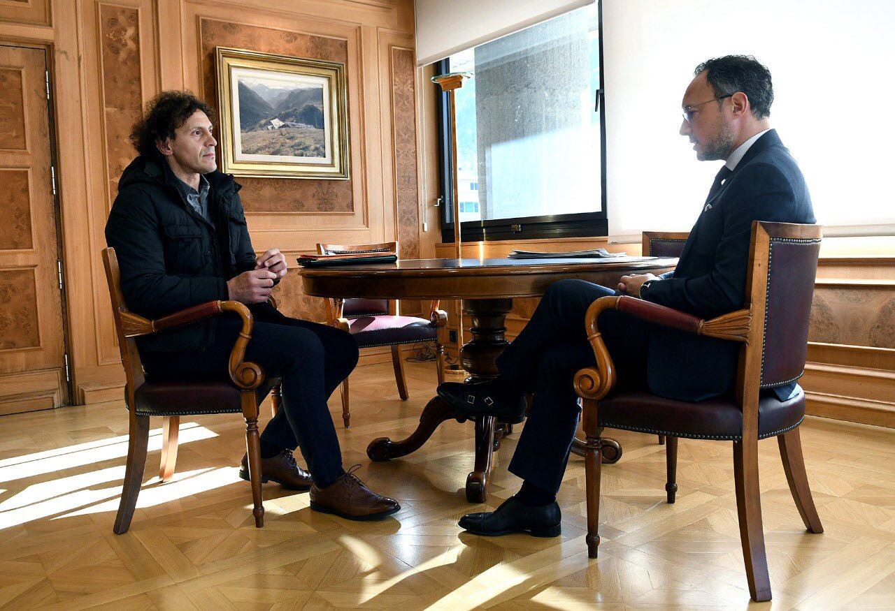 El cap de Govern Xavier Espot i el representant de l&#039;Associació Comunitat d&#039;Argentins, Marcelo Ponce,