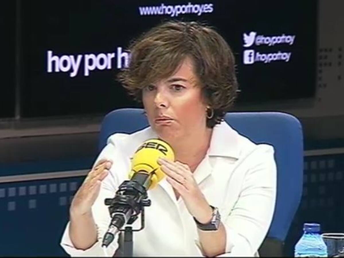 Sáenz de Santamaría: "Si quieren un referéndum pueden plantear una reforma de la Constitución"