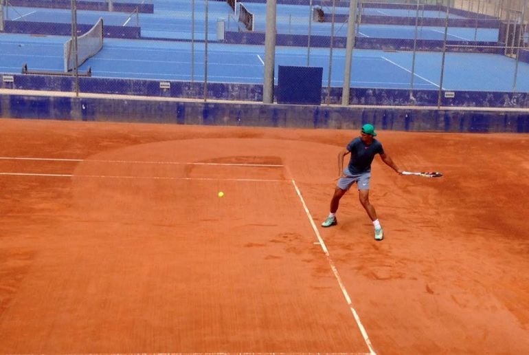 Rafa Nadal, durante un entrenamiento en Manacor