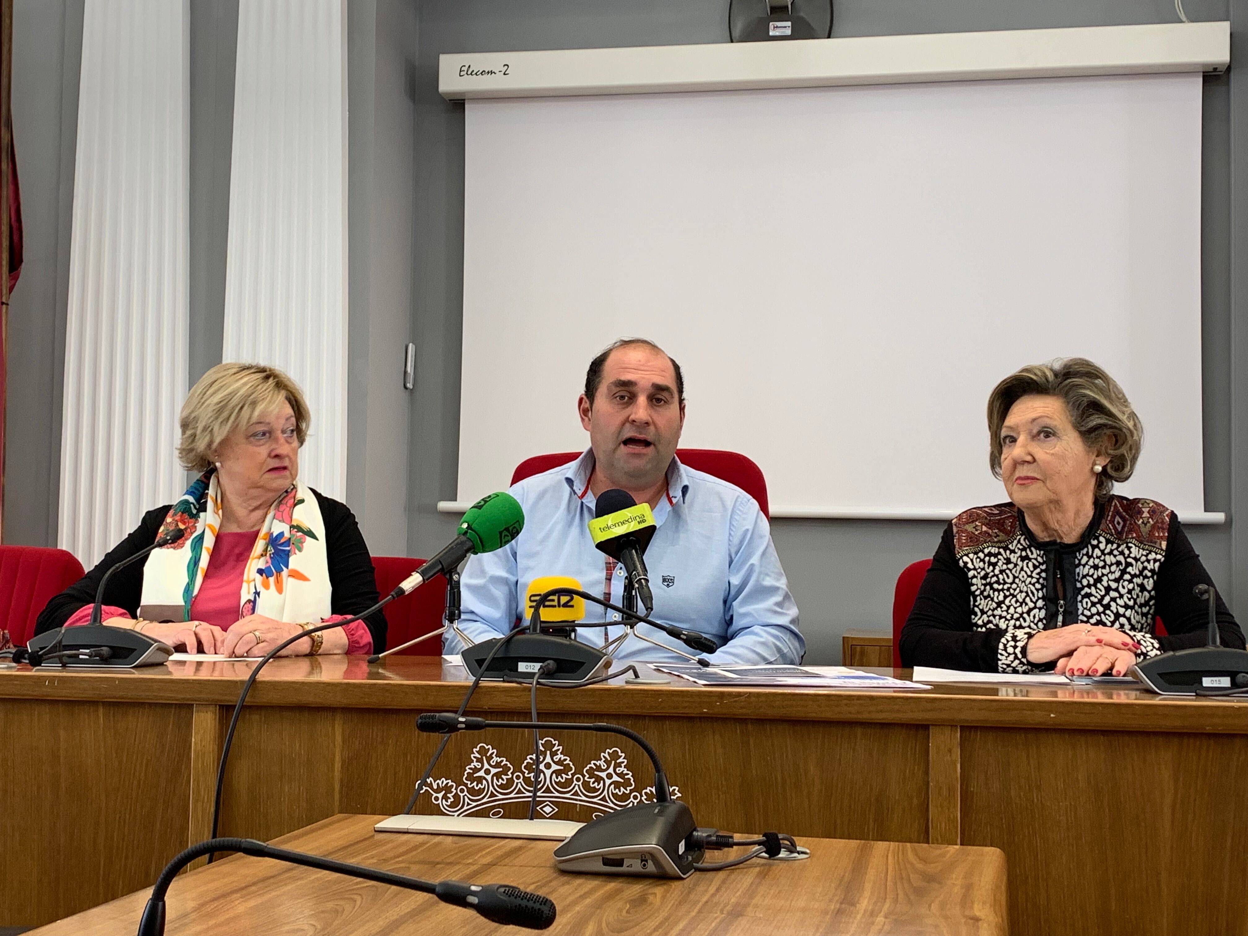 Presentación en el Ayuntamiento medinense de la marcha solidaria de Manos Unidas