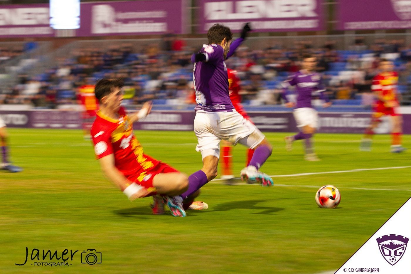 Imagen del claro penalti no señalado sobre Iván Moreno en el Guadalajara 1 Getafe B 0 FOTO: José Andrés Merino JAMER