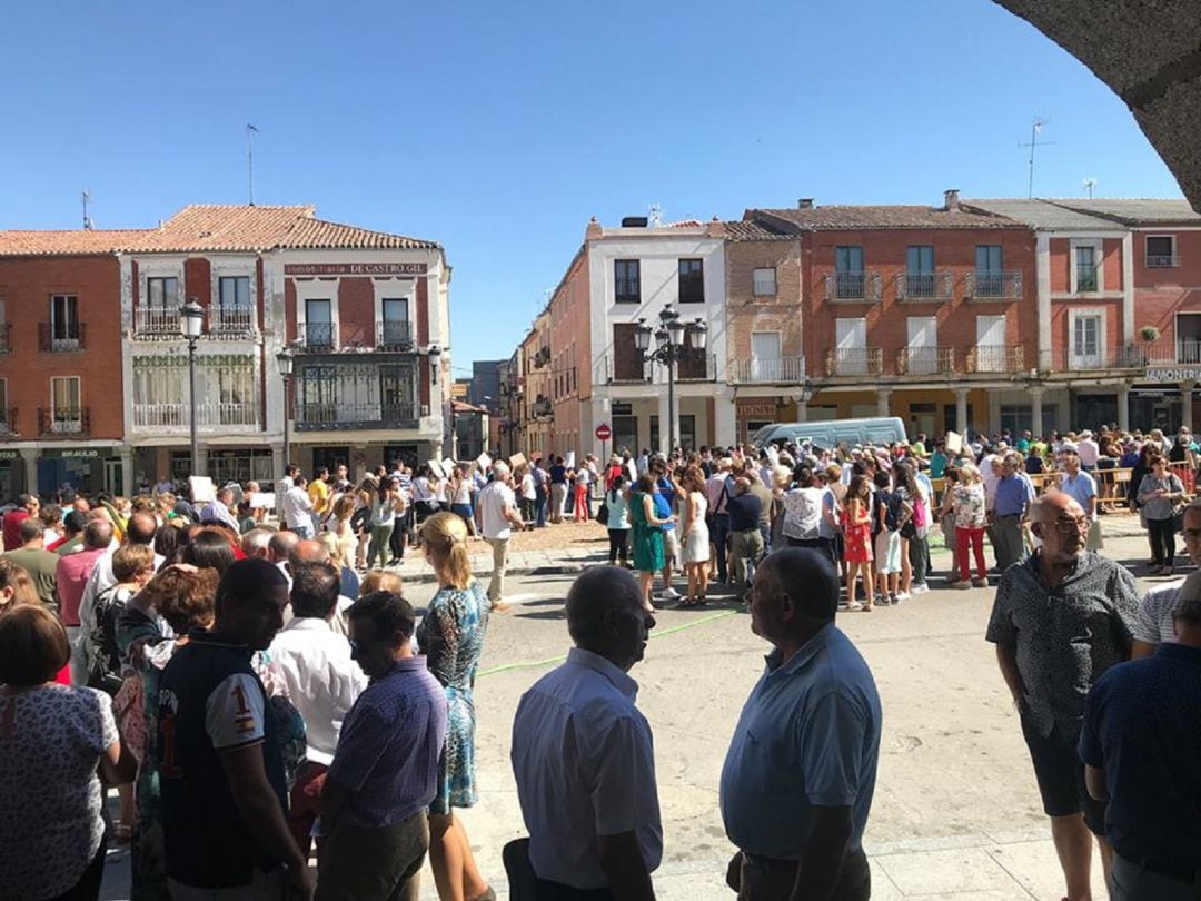 Los peñarandinos salen a las calles para disfrutar de sus fiestas.