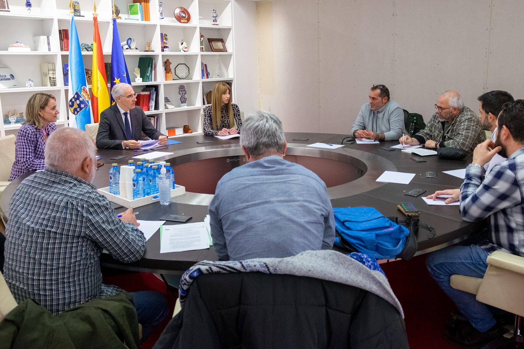 El vicepresidente primero de la Xunta, Francisco Conde, se reunió con sindicatos de la central de Endesa en As Pontes