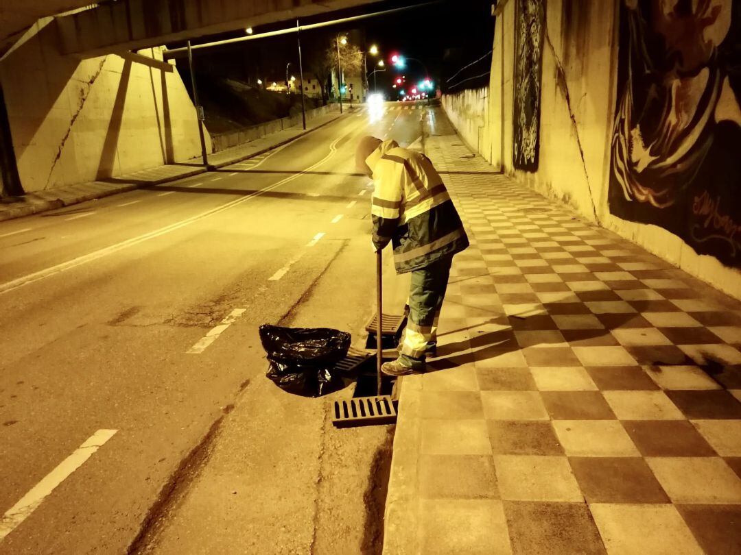 En Cuenca hay un centenar de trabajadores en los servicios de limpieza viaria y recogida de basuras