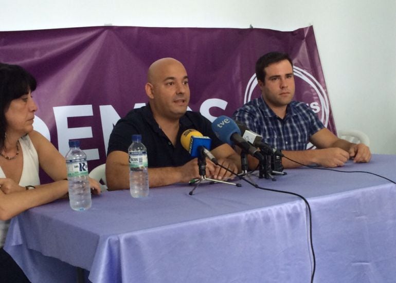 Consuelo López, Obed Santos y Daniel Hierro, en la rueda de prensa.