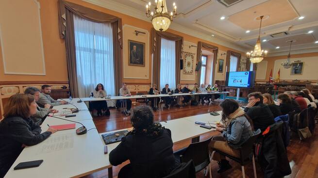 Cristina Laborda destaca el aumento de agentes de policía