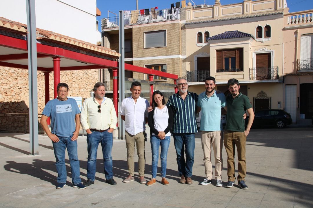 Imagen de archivo de una visita del senador Carles Mulet a la Marina Alta. 