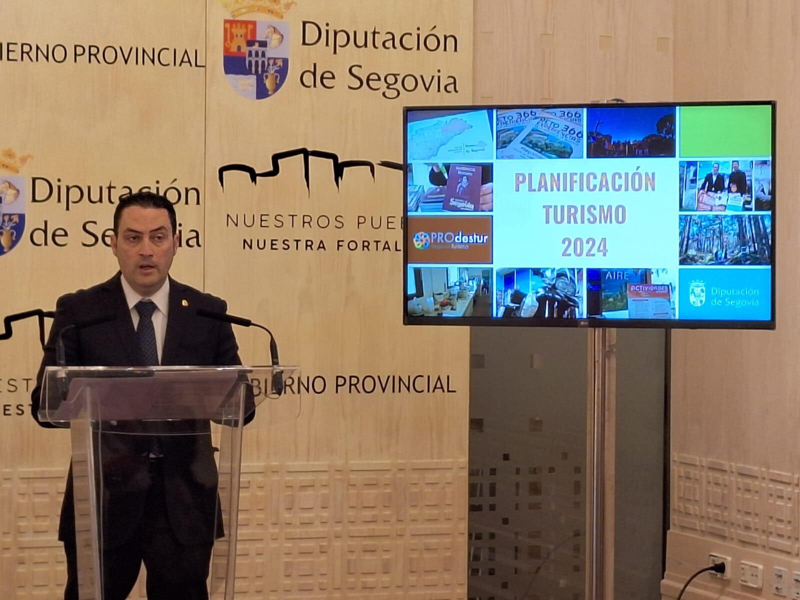 Javier Figueredo, diputado delegado del Área de Turismo de la Diputación Provincial de Segovia, en la presentación de la planificación para 2024