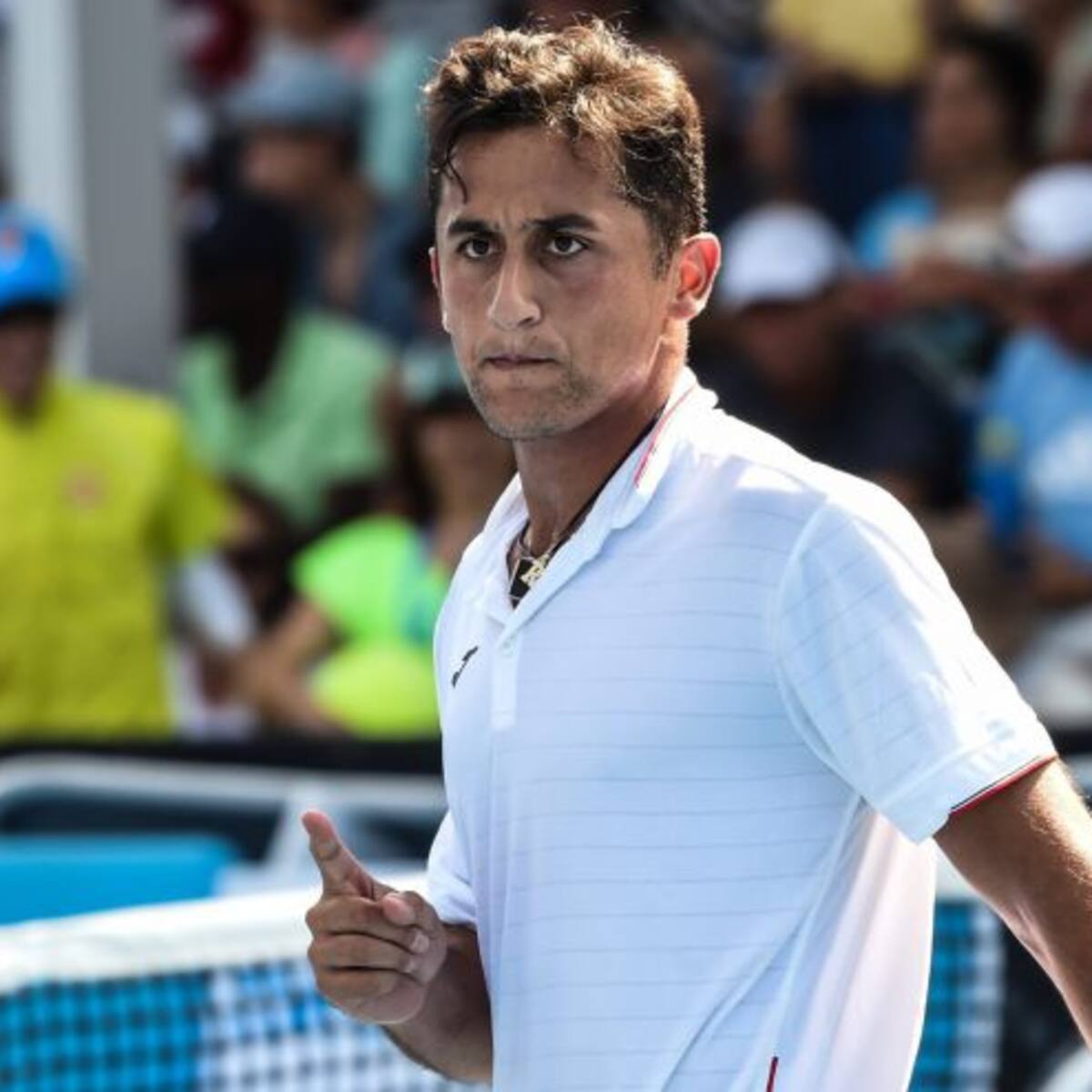 Almagro: "Me dijeron que me partirían las piernas"