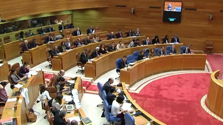 El Parlamento de Galicia aprobó este martes la Ley para proyectos urgentes