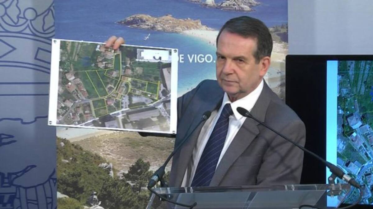 La propuesta de Abel Caballero al ministerio de Cultura para construir la Biblioteca del Estado