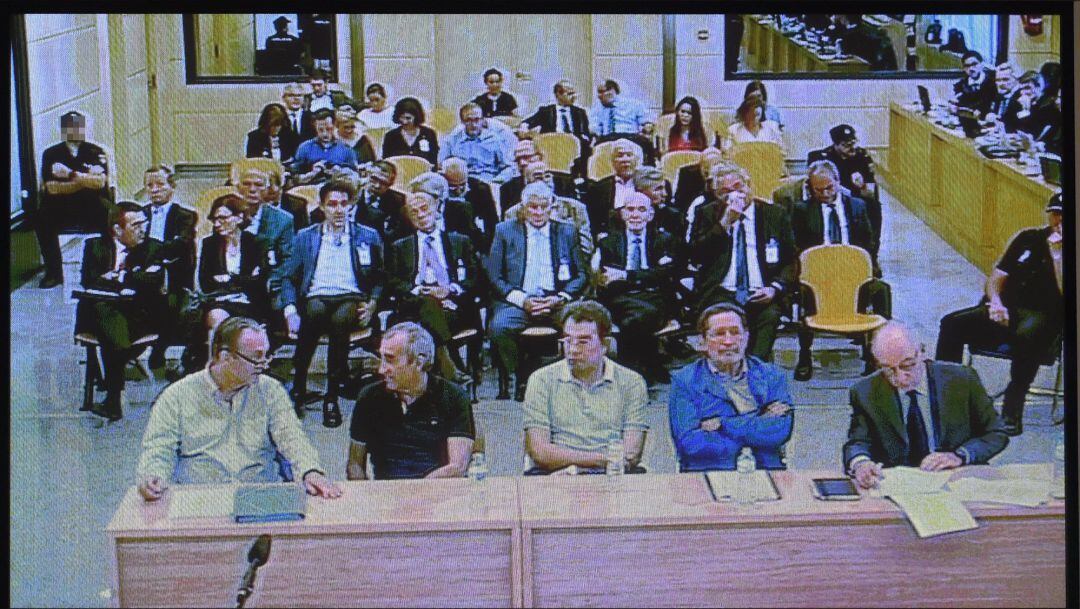 Vista del monitor habilitado en la sala de prensa de la Audiencia Nacional que facilita la señal institucional del juicio por la salida a Bolsa de Bankia (Archivo)