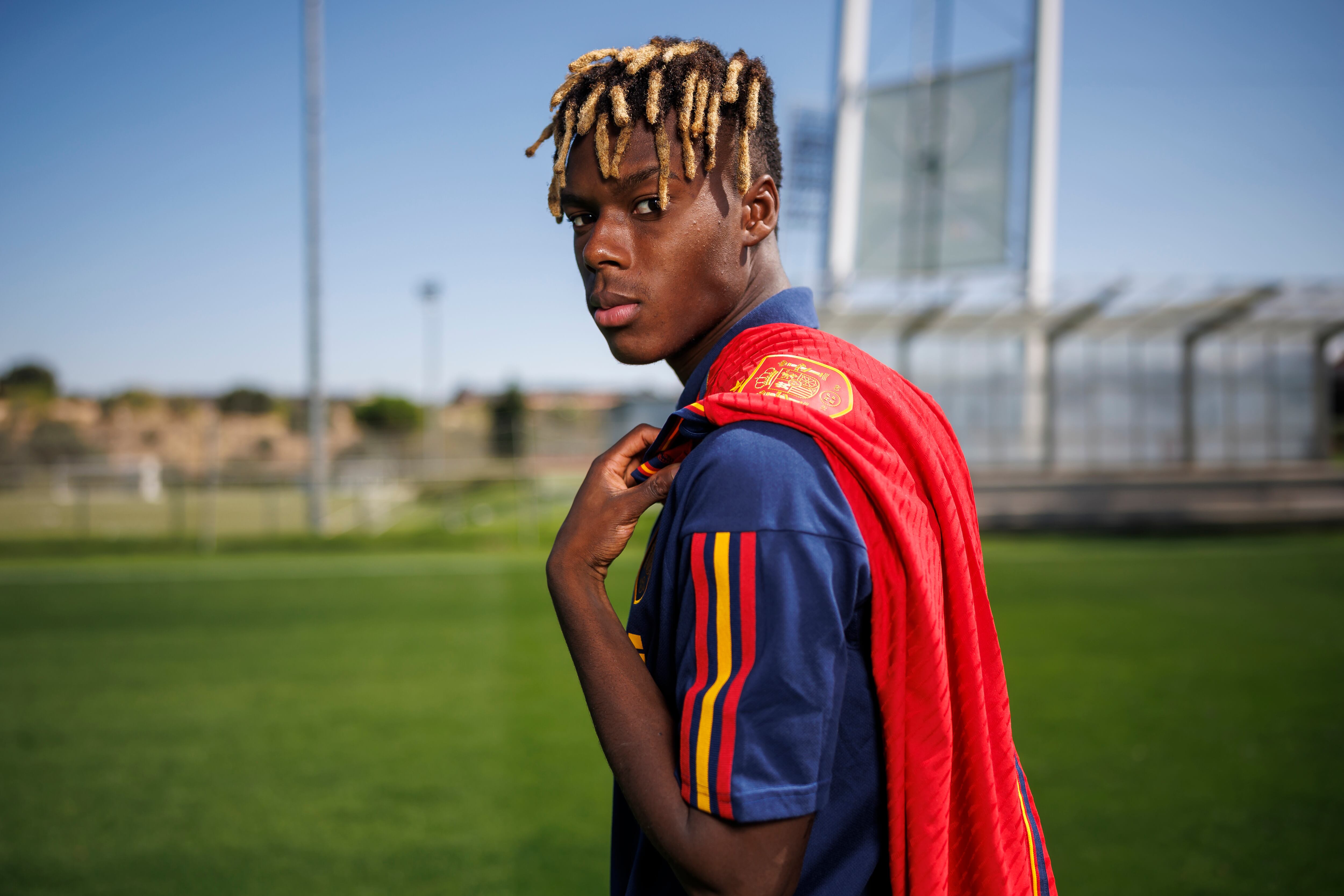 Nico posa en una entrevista con la Agencia EFE durante la concentración de la selección española en la ciudad del fútbol de Las Rozas, Madrid. EFE/Rodrigo Jiménez