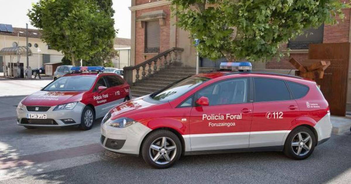 Coches patrulla de Policía Foral