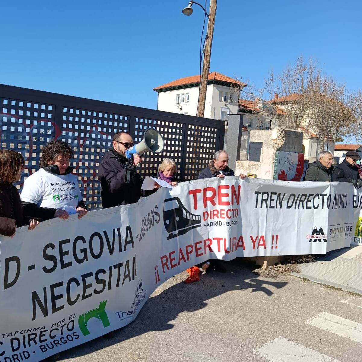 Las plataformas en defensa del Directo exigen la reunión prometida con el consejero de Movilidad