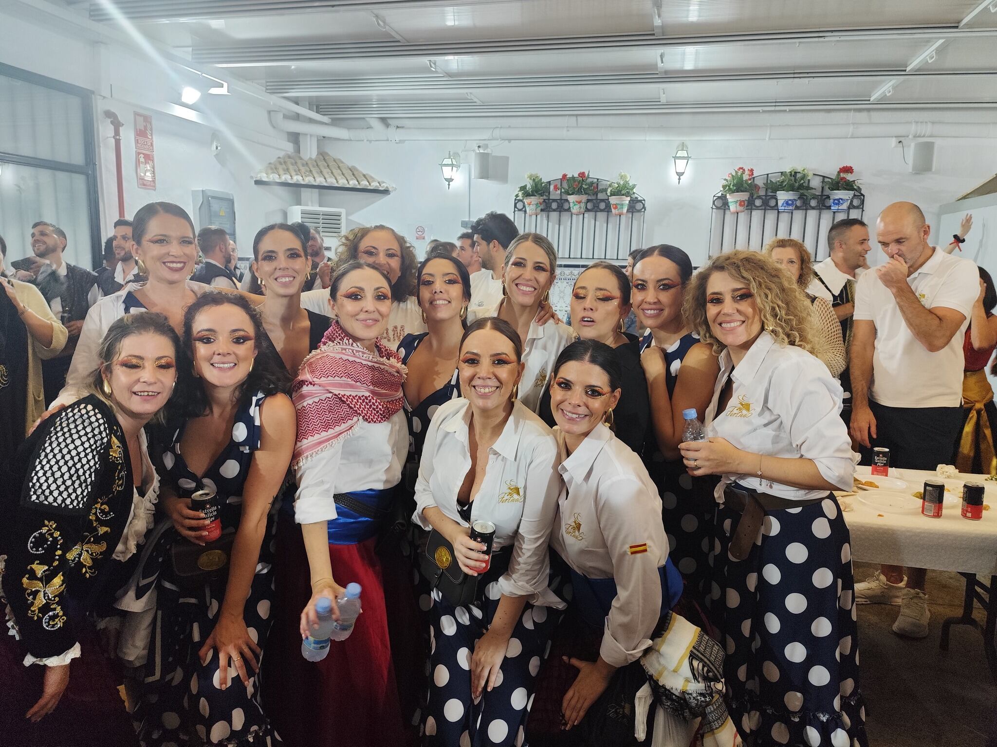 Las Furtivas celebran su premio