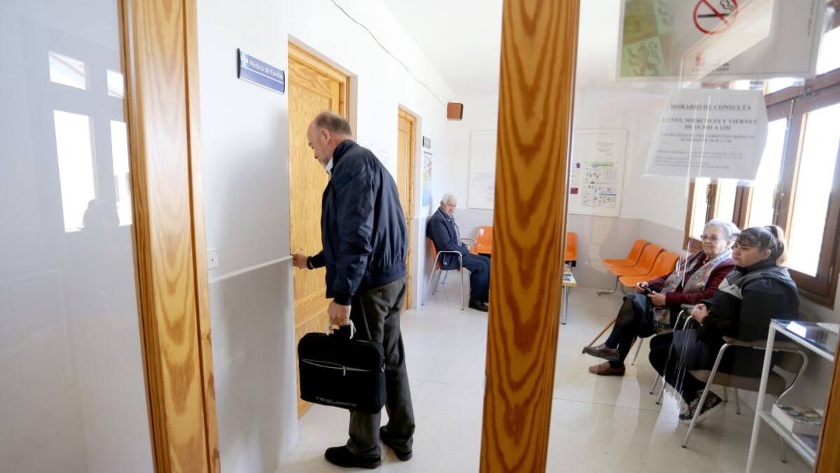 "La Atención Primaria está sobresaturada"