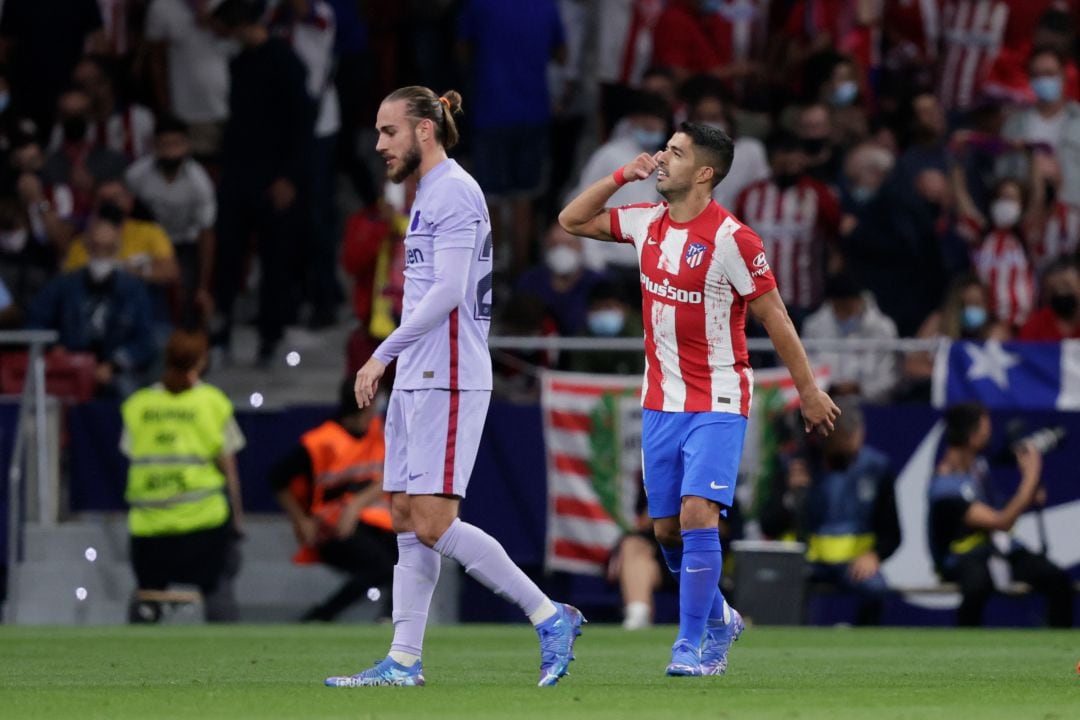 Luis Suárez celebra su gol ante el Barça