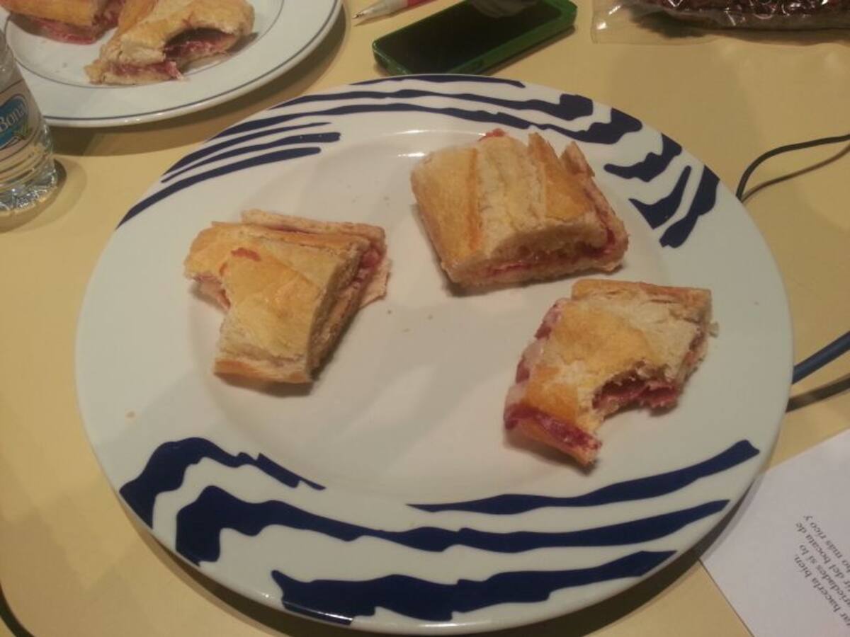 "El mejor bocadillo, el de tortilla a la francesa"