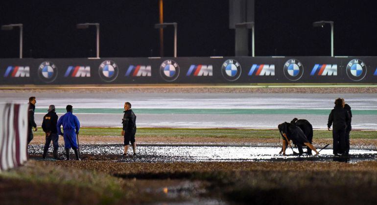 Los técnicos retiraron el agua durante la noche