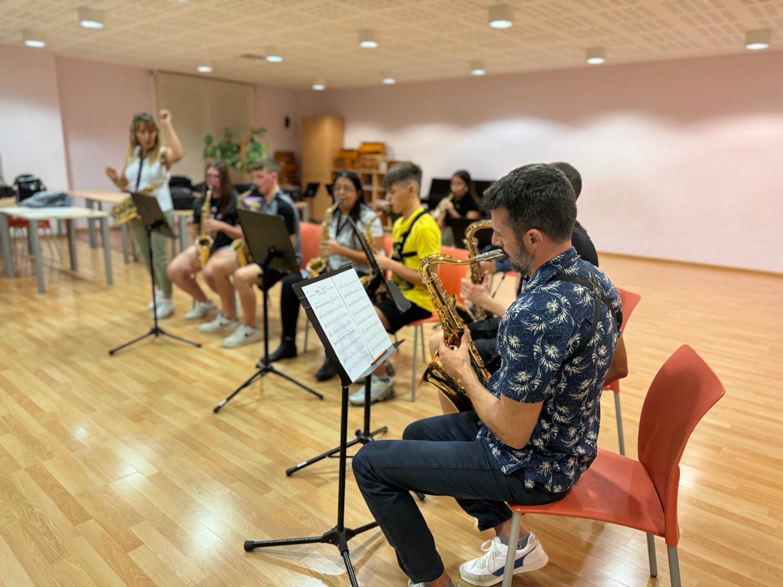 Se abre el periodo de renovación de matrículas y preinscripción para el curso 2025-2026 del Centre Municipal de les Arts de Burriana